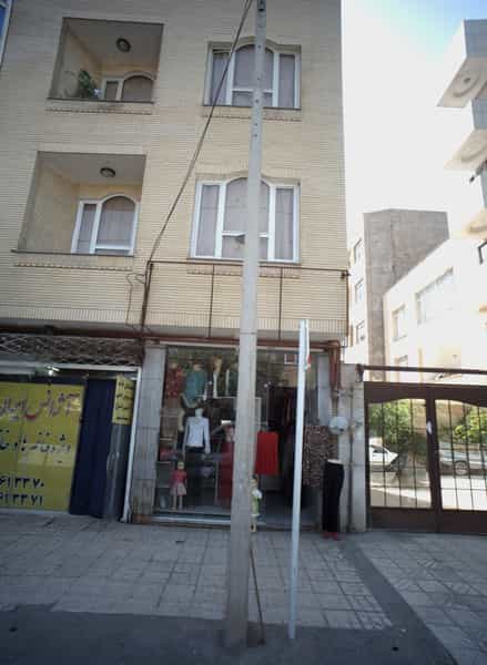 عکس فروشگاه پوشاک در ولیعصر مشهد