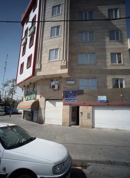 عکس دکتر محمد شهبازی در مطهری تهران