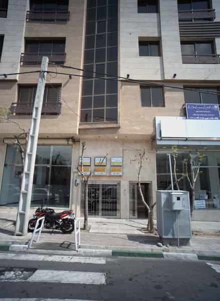 عکس ساختمان پرشیا در حسین آباد تهران