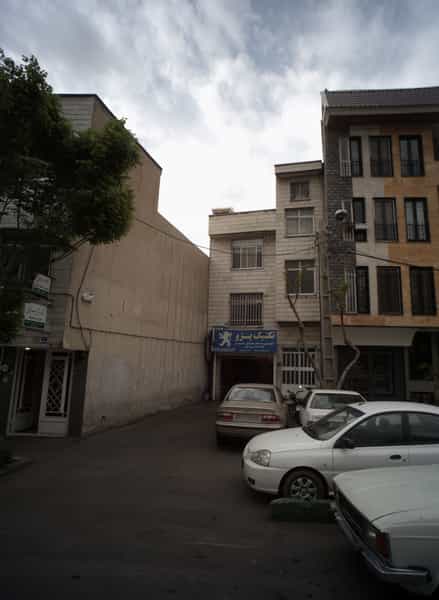 عکس دکتر محمود سبز قبائی در کاظم آباد تهران