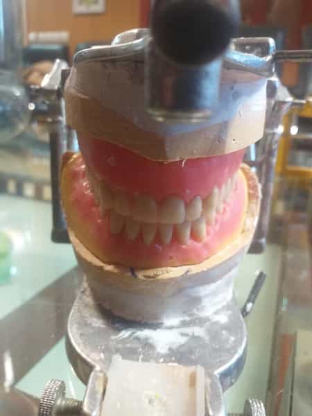 عکس لابراتوار دندانسازی شهرک غرب بلوار دریا در دریا تهران