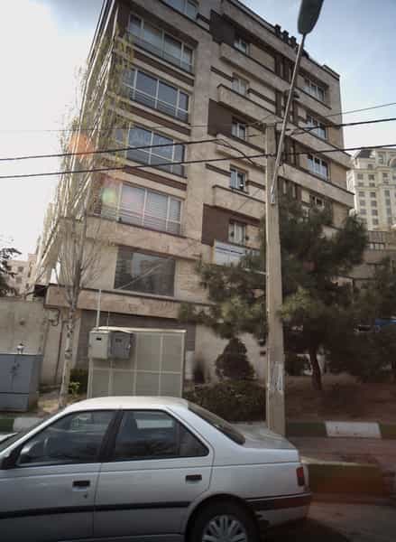 عکس دکتر سهراب سوادکوهی در کاشانک تهران