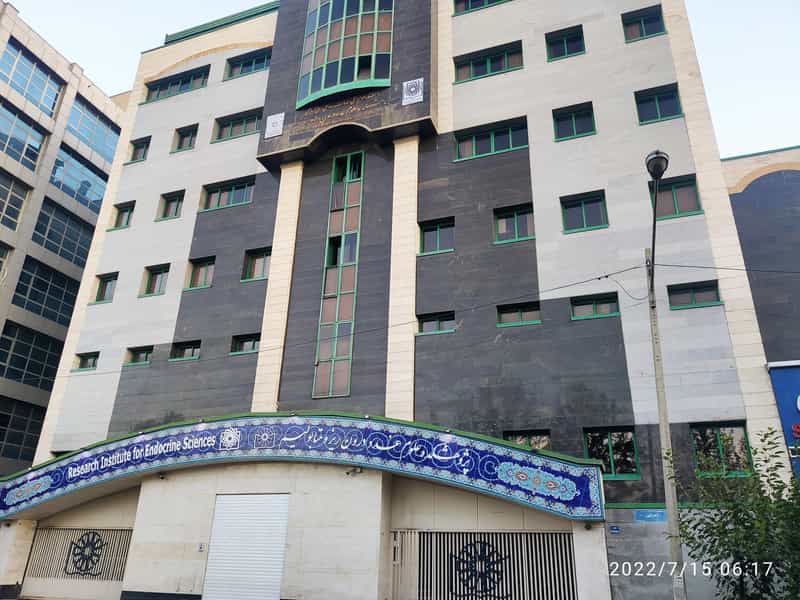 عکس پژوهشگاه غدد درون ریز و متابولیسم در ولنجک تهران