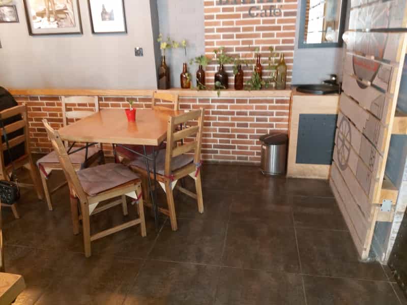 عکس کافه رستوران بان در نازبند اصفهان