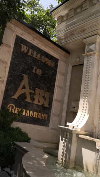 عکس باغ رستوران آبی در کوهسار تهران