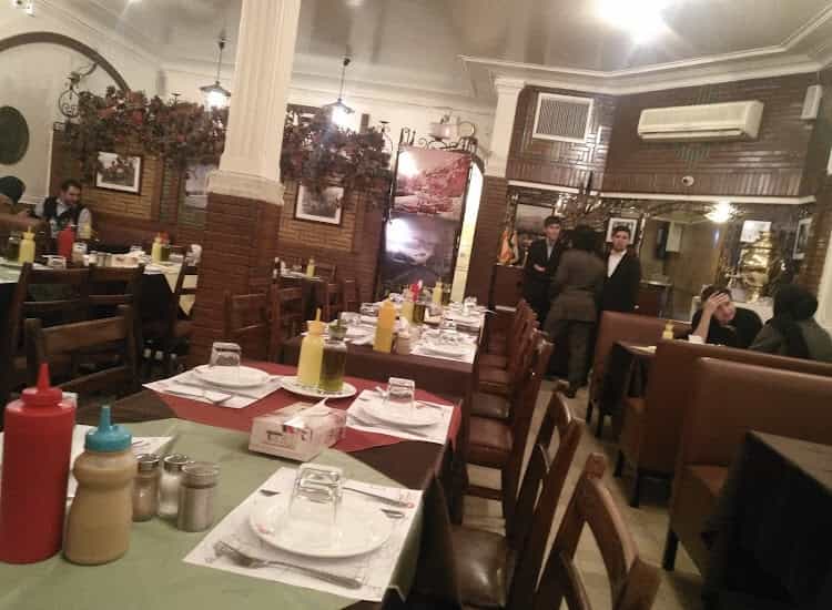 عکس رستوران زرچ در نیلوفر تهران
