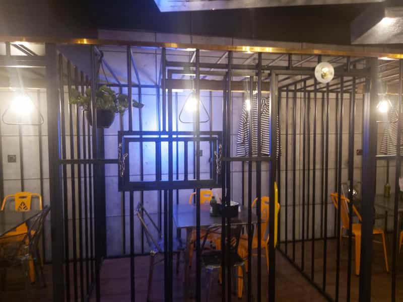 عکس کافه رستوران سلول ۱۳ در باغ زرشک اصفهان