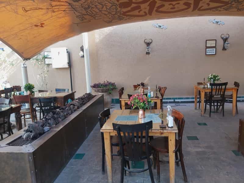عکس کافه نمکدان در نقش جهان اصفهان