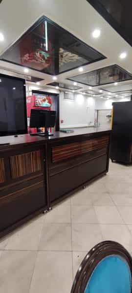 عکس رستوران نادر در دانشگاه علم و صنعت تهران