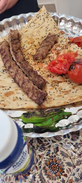 عکس رستوران حکیم در بازار اصفهان