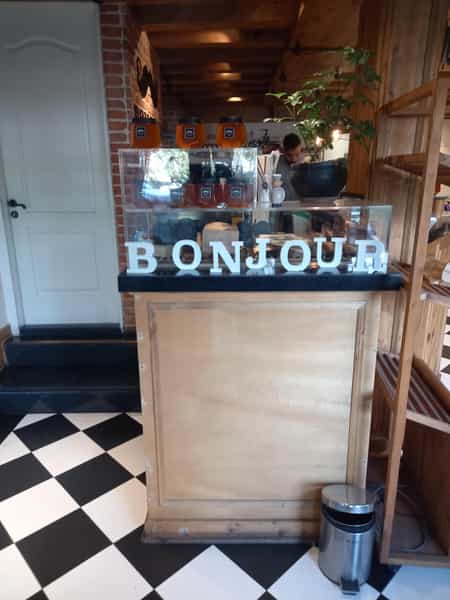 عکس کافه و رستوران بن ژور در آرژانتین تهران