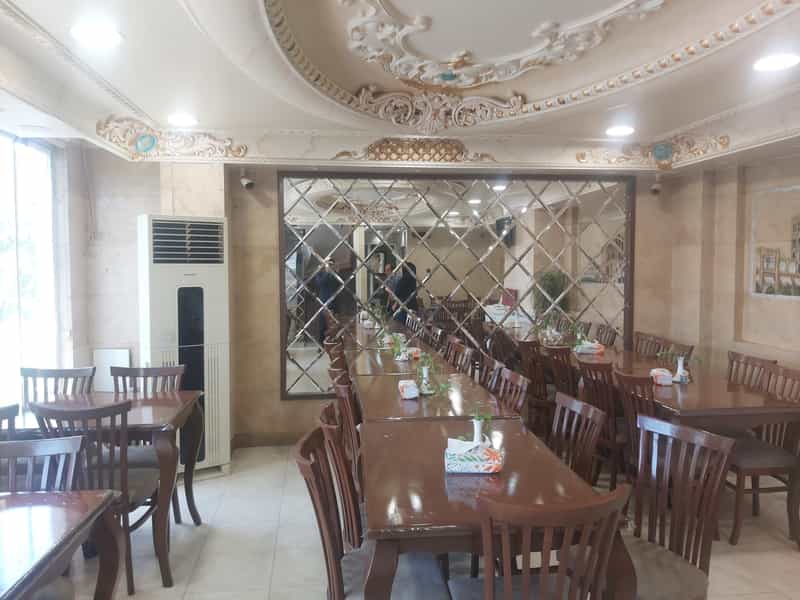 عکس کباب و بریان میلان در همدانیان اصفهان