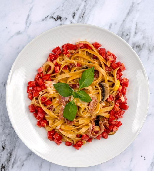 عکس کافه رستوران ایتالیایی روکو در مجیدیه تهران