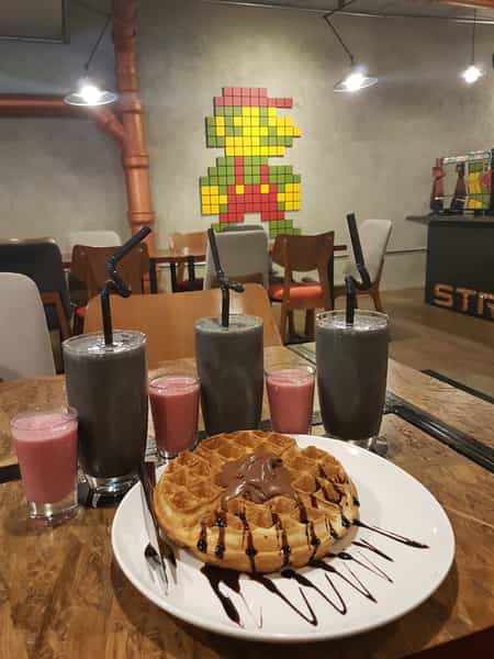 عکس کافه رستوران کافه گیم پلی در کشاورز تهران