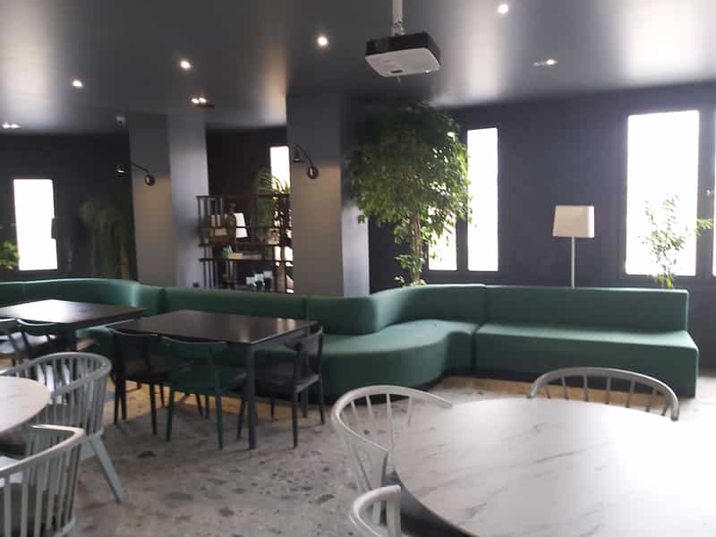 عکس کافه رستوران لوانت در باغ زرشک اصفهان