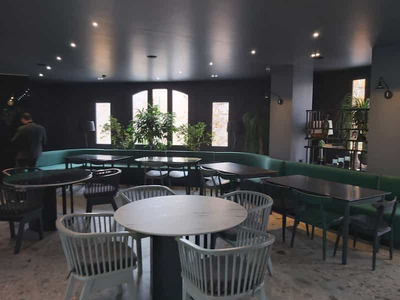 عکس کافه رستوران لوانت در باغ زرشک اصفهان