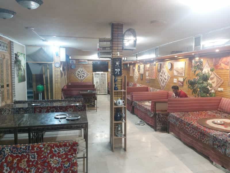 عکس رستوران پشت مطبخ در نقش جهان اصفهان