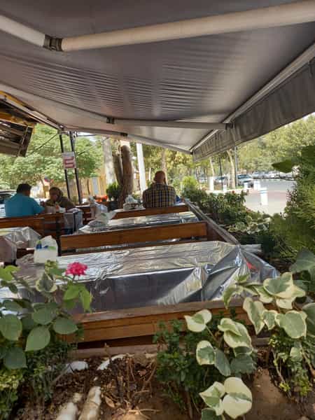 عکس کباب سرای برادران ازقندی در احمدآباد مشهد