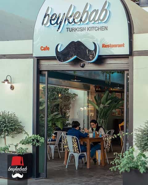 عکس بی کباب در دریاچه شهدای خلیج فارس تهران