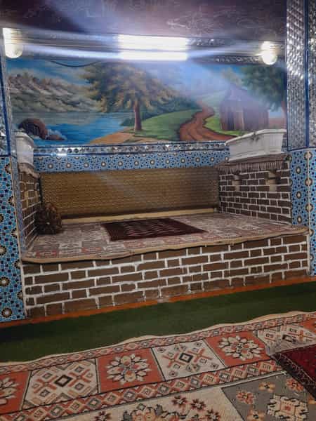 عکس غذای سنتی دارچین در هنرور مشهد