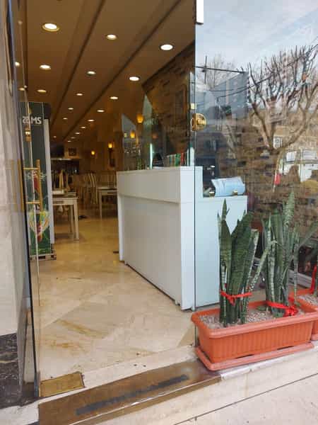 عکس رستوران پلوباشی در بازار تهران