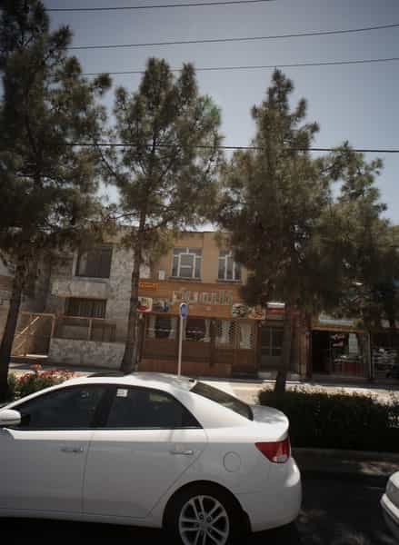 عکس فست فود کلبه برگر در شاهد مشهد