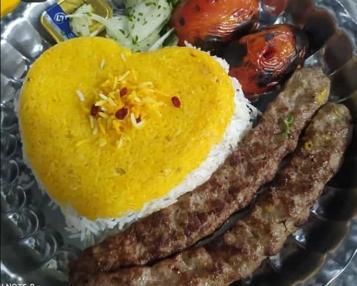 عکس مجموعه غذایی آتریسا در حسین آباد مشهد