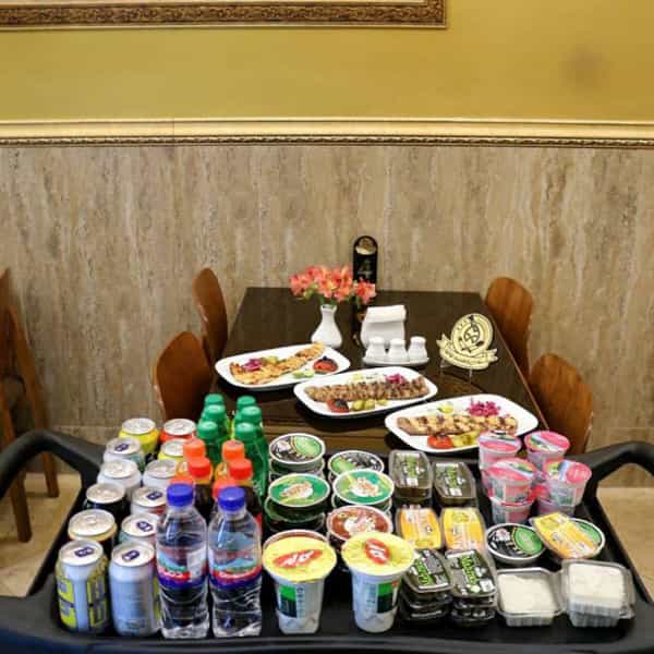 عکس رستوران و غذای بیرون بر موعود در کوشش مشهد