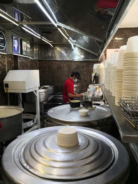 عکس حلیم فرزین در گلستان تهران