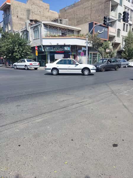 عکس کافه بایک در نازی آباد 