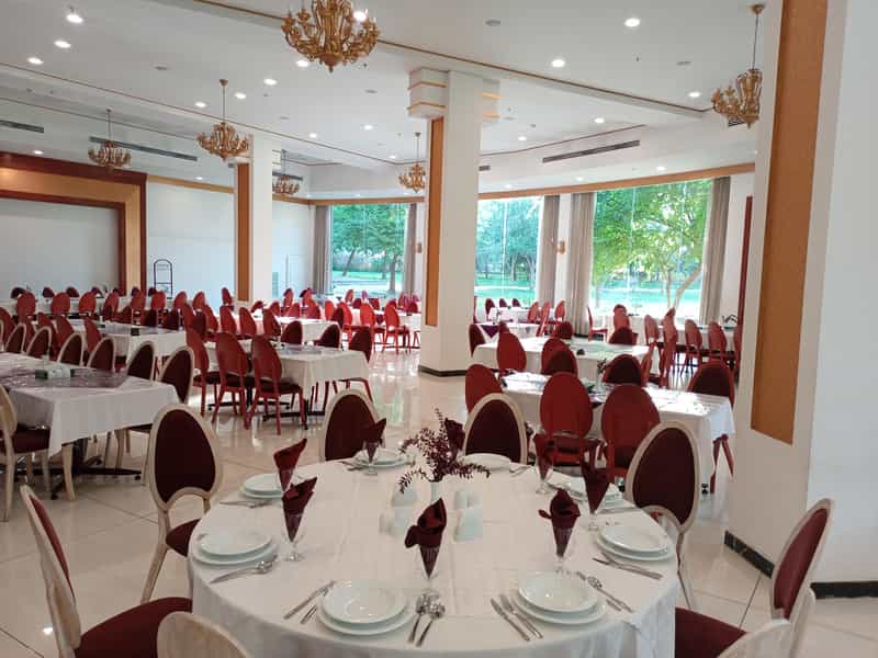 عکس رستوران بوتانیک کوی پلیس مشهد