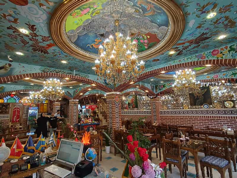 عکس رستوران سنتی عمارت مجلل ققنوس در جوادیه 