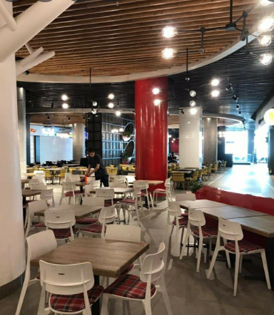 عکس فودکورت اُپال در آسمان تهران