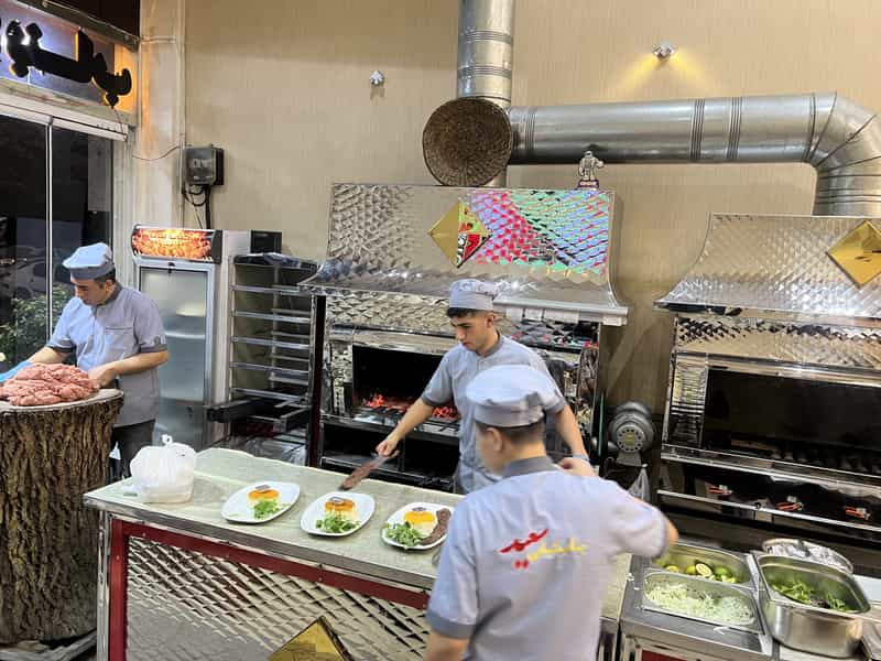 عکس کباب ساطوری بناب آذربایجان در نازی آباد شرقی تهران