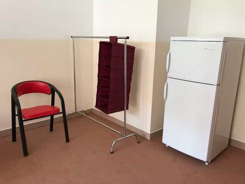 عکس خوابگاه دخترانه آریانا در زند شیراز