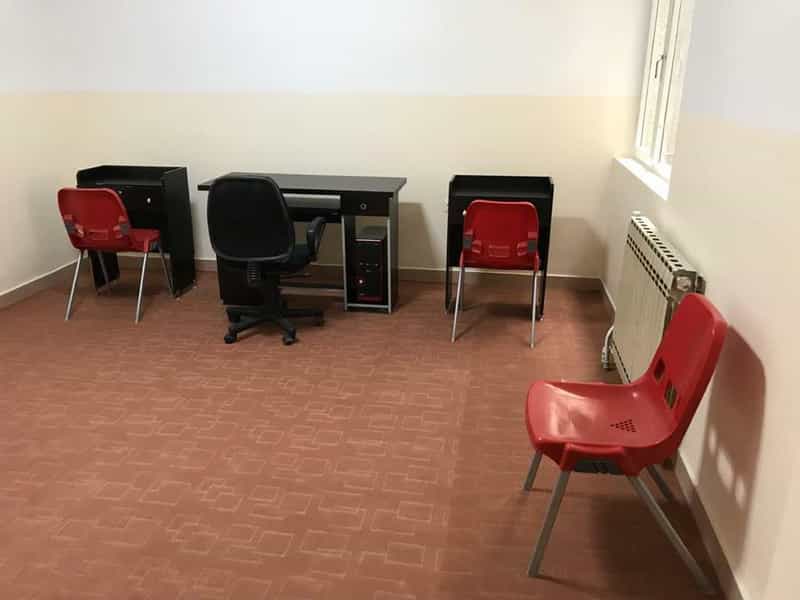 عکس خوابگاه دخترانه آریانا در زند شیراز