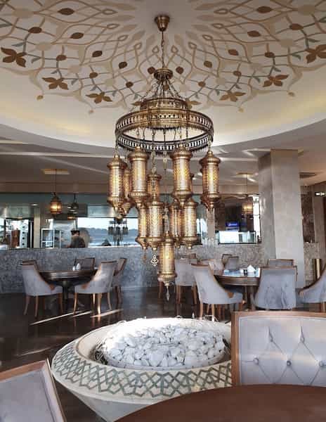 عکس رستوران باب البحر در دریاچه شهدای خلیج فارس 