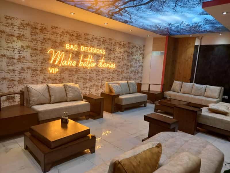 عکس کافه رستوران ژوانی در جهان شهر کرج