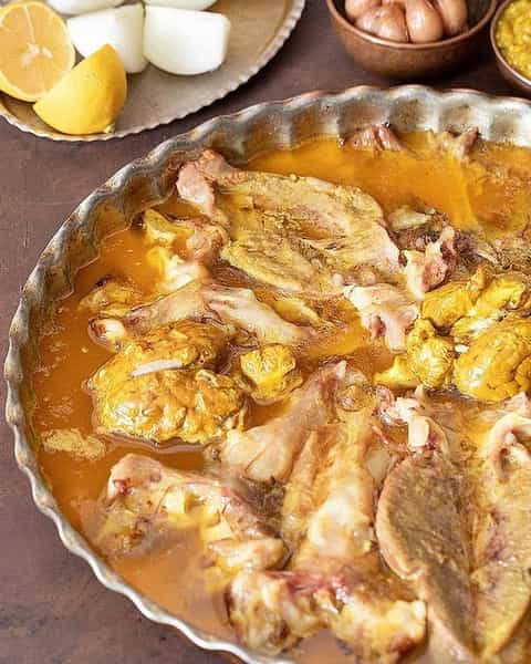 عکس طباخی گوزن در فاز یک مهرشهر کرج