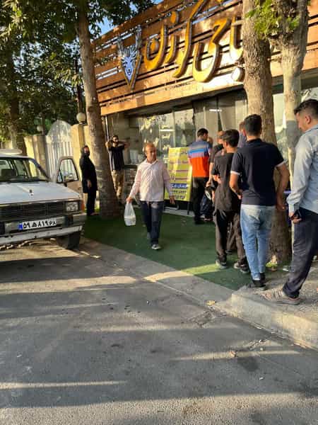 عکس طباخی گوزن در فاز یک مهرشهر کرج