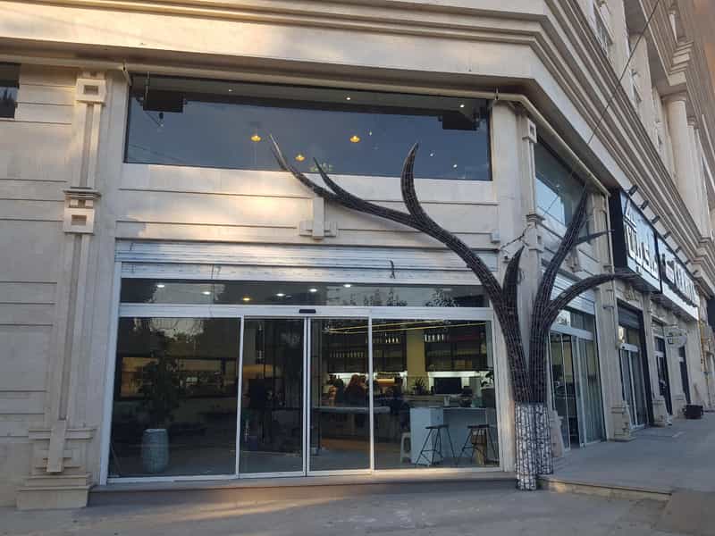 عکس کافه رستوران بلک الک در آق تپه کرج