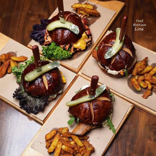 عکس کافه لاین در فاز یک مهرشهر کرج