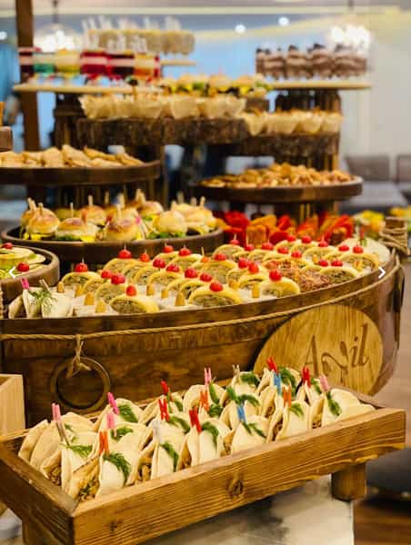 عکس فینگرفود کرج آنیل در قلمستان کرج