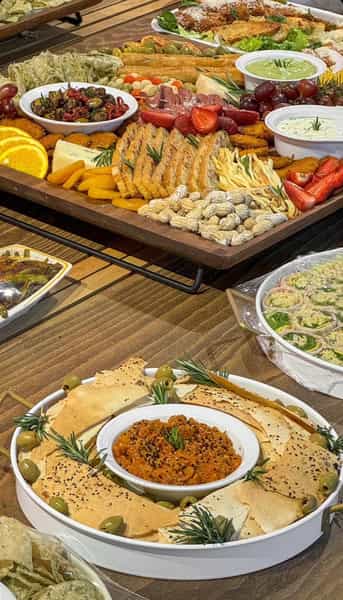 عکس فودهال بالانچی در معالی آباد شیراز