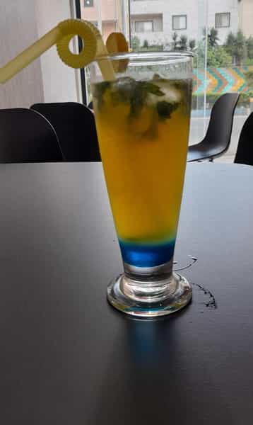 عکس کافه چتر در رشتیان رشت