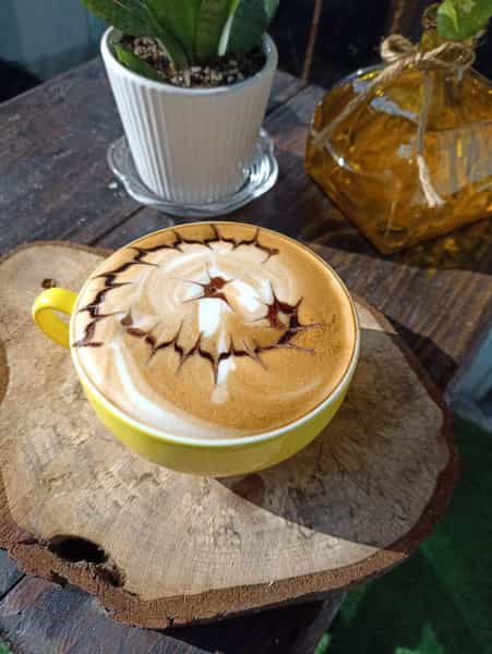 عکس کافه صبحانه ف در منظریه رشت