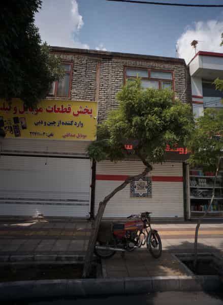 عکس پخش قطعات موبایل و تبلت در ایثار مشهد