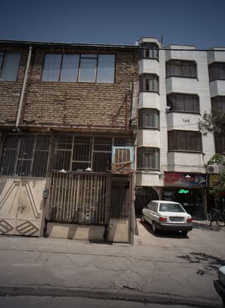 عکس موبایل صفری در شهید مطهری مشهد