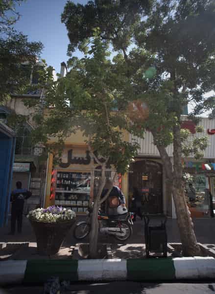 عکس خدمات ارتباطی ایرانسل در شهید هاشمی نژاد مشهد