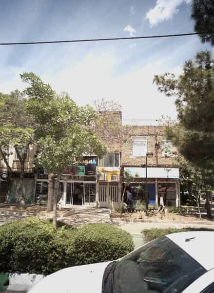 عکس موبایل کلاسیک در کارگران مشهد